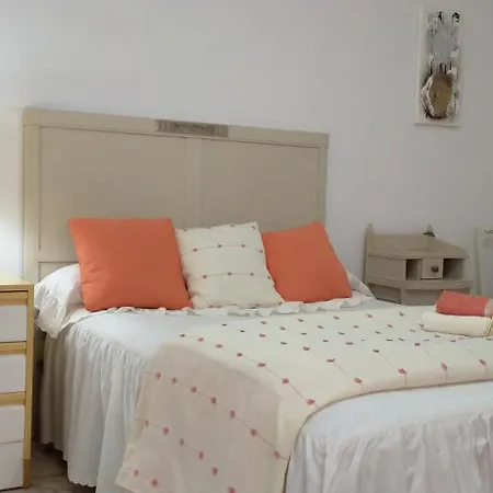 Agradable Casa Con Zona De Relax Y Aparcamiento